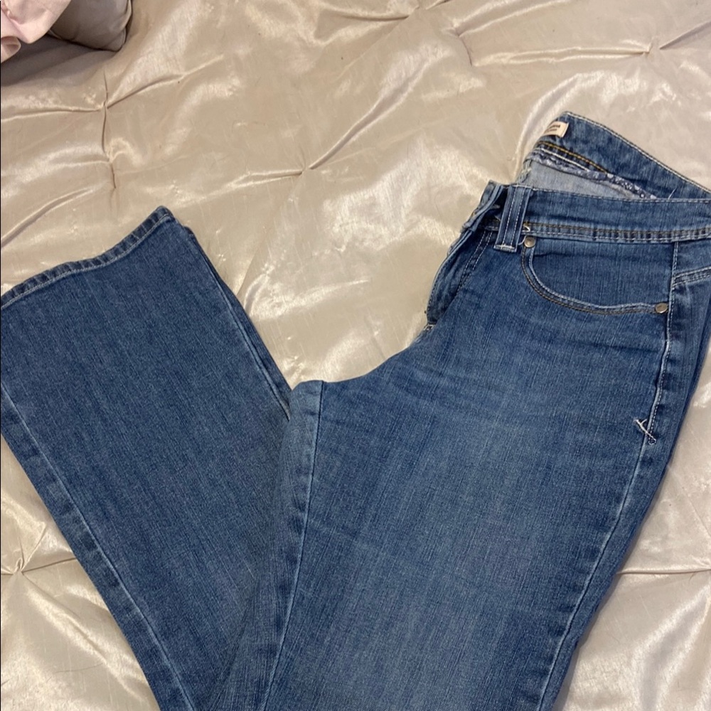 Women’s jeans